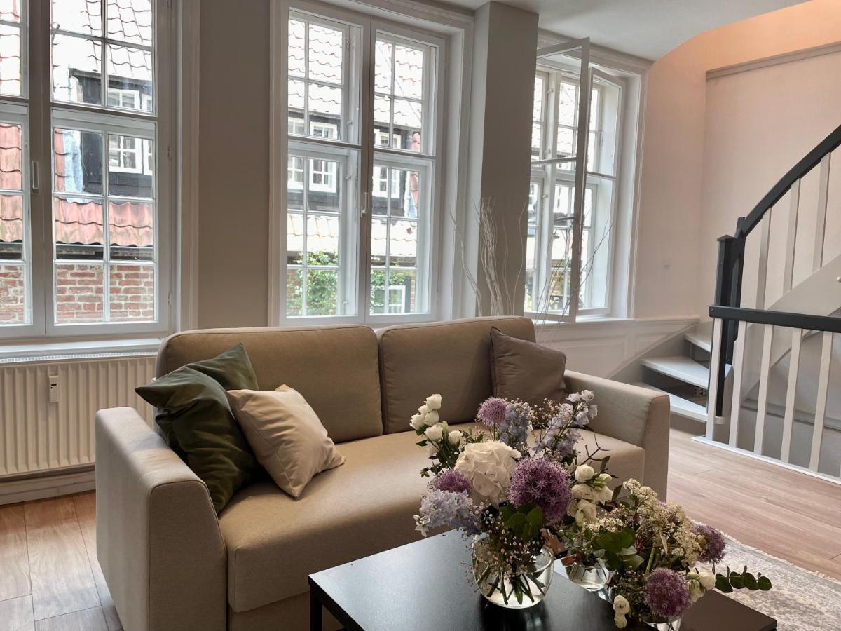 Ferienwohnung Marzipan - Im Herzen Der Altstadt, Historisches Gebaeude Mit Modernem Ambiente, W-Lan Lübeck Exterior foto